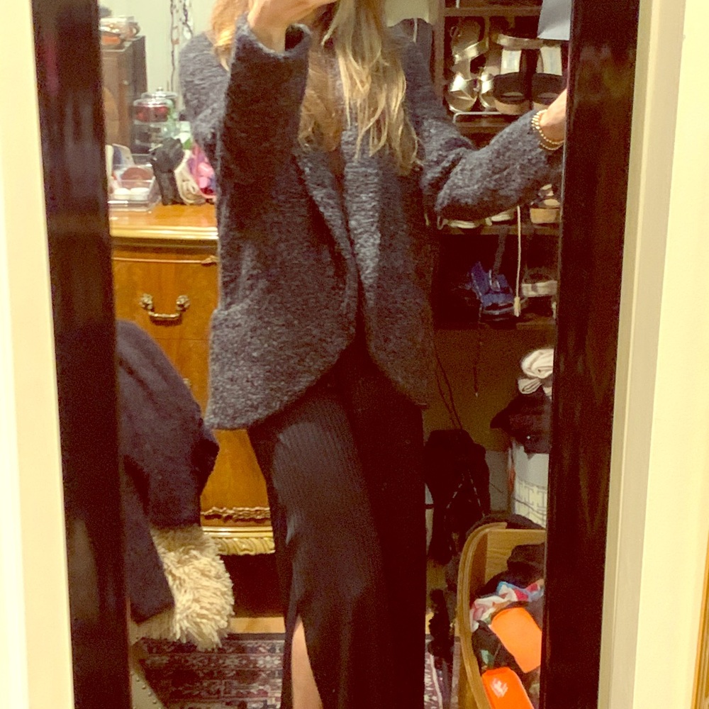 Grey Wilfred jacket by Aritzia